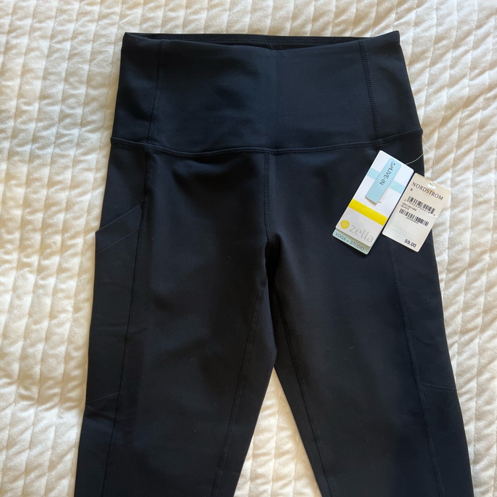 Brand new size small Zella live in leggings